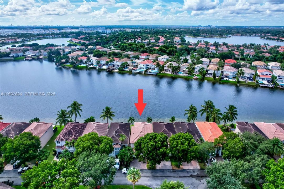 For Rent: $4,450 (4 beds, 2 baths, 2105 Square Feet)