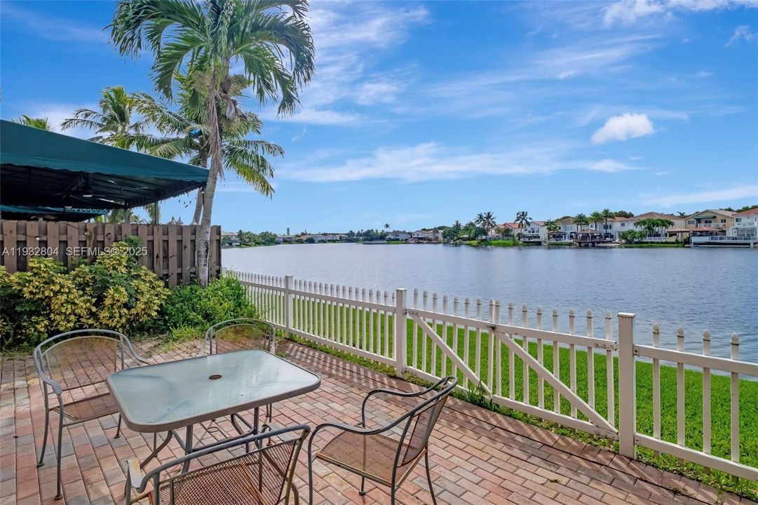 For Rent: $4,450 (4 beds, 2 baths, 2105 Square Feet)