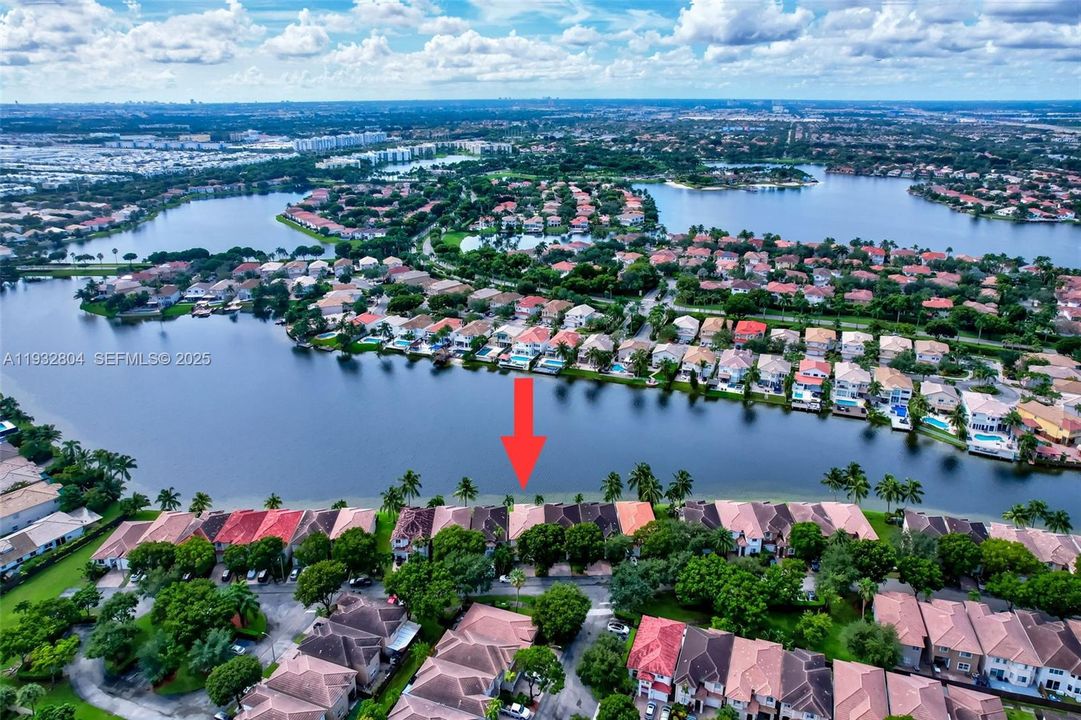 For Rent: $4,450 (4 beds, 2 baths, 2105 Square Feet)