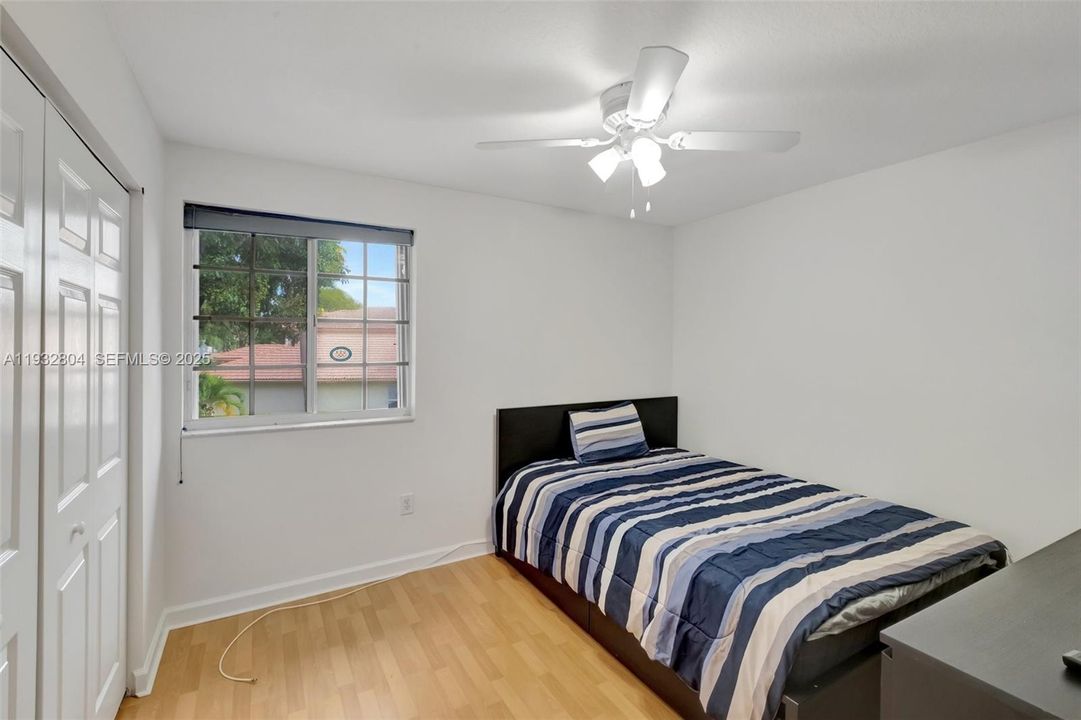 For Rent: $4,450 (4 beds, 2 baths, 2105 Square Feet)