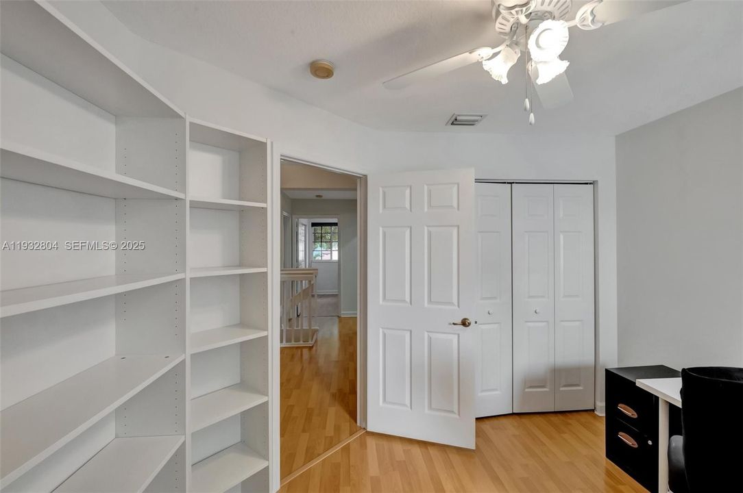 For Rent: $4,450 (4 beds, 2 baths, 2105 Square Feet)