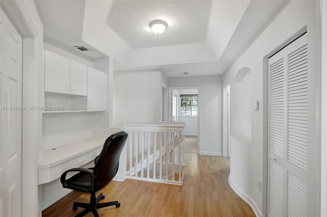 For Rent: $4,450 (4 beds, 2 baths, 2105 Square Feet)