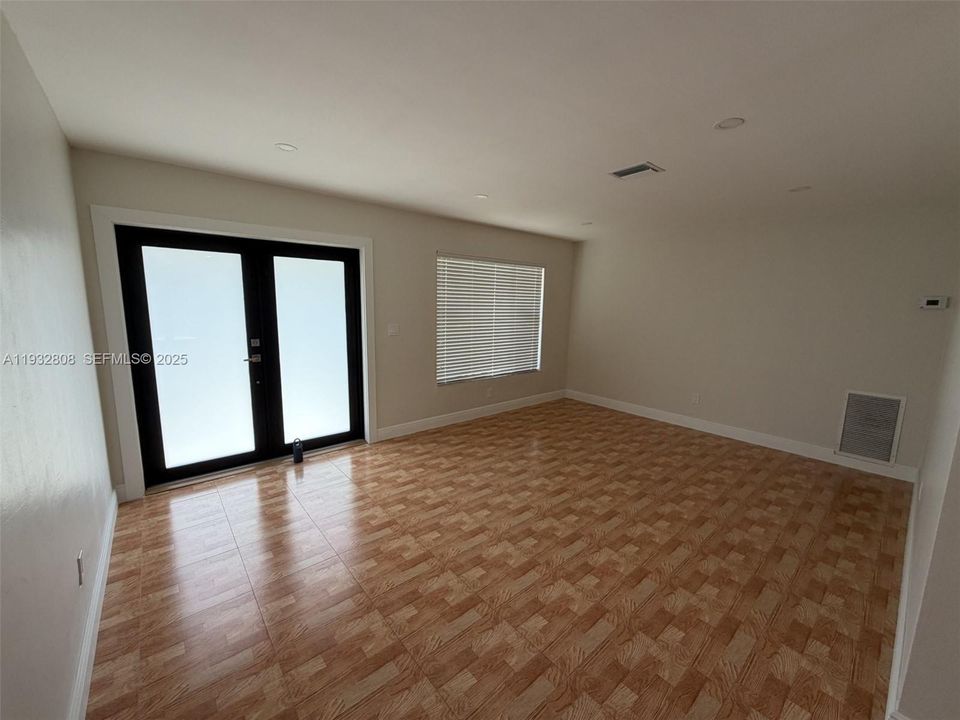 En Venta: $800,000 (3 camas, 2 baños, 0 Pies cuadrados)