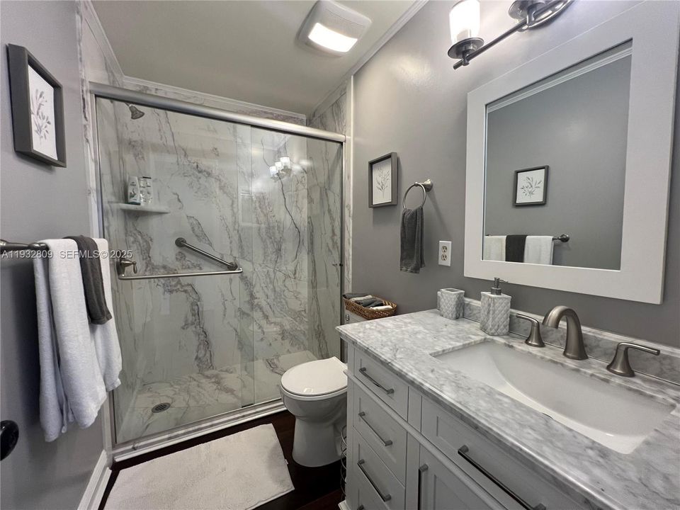 Master bedroom bathroom