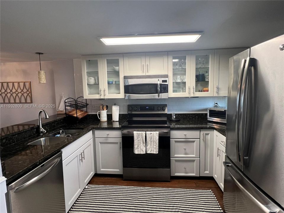 待售: $690,000 (3 贝兹, 3 浴室, 0 平方英尺)