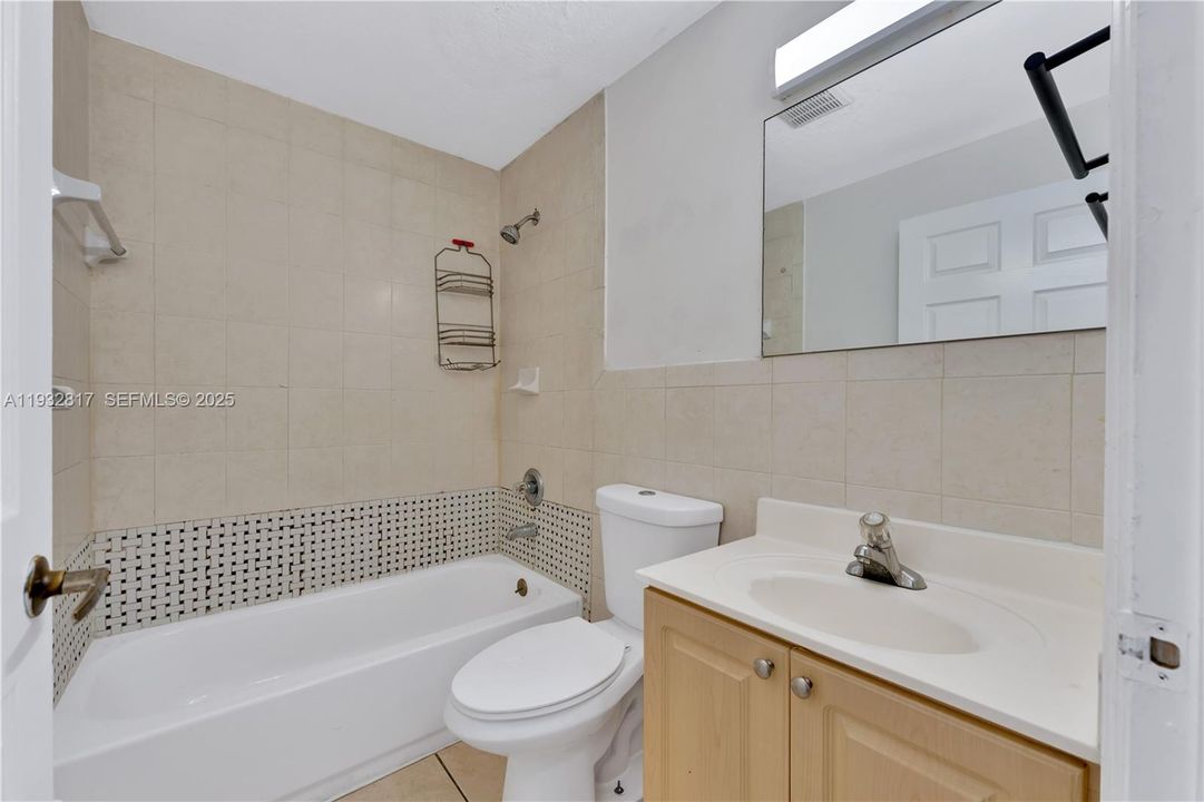 出租: $1,600 (1 贝兹, 1 浴室, 505 平方英尺)