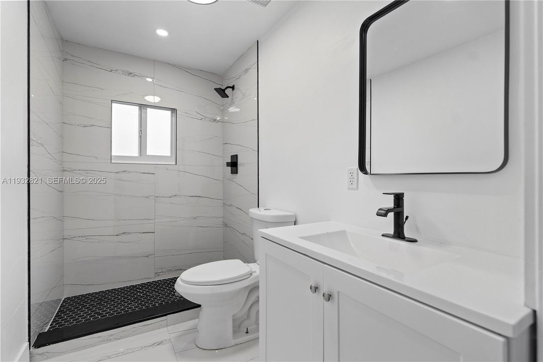 For Sale: $670,000 (3 beds, 2 baths, 1376 Square Feet)