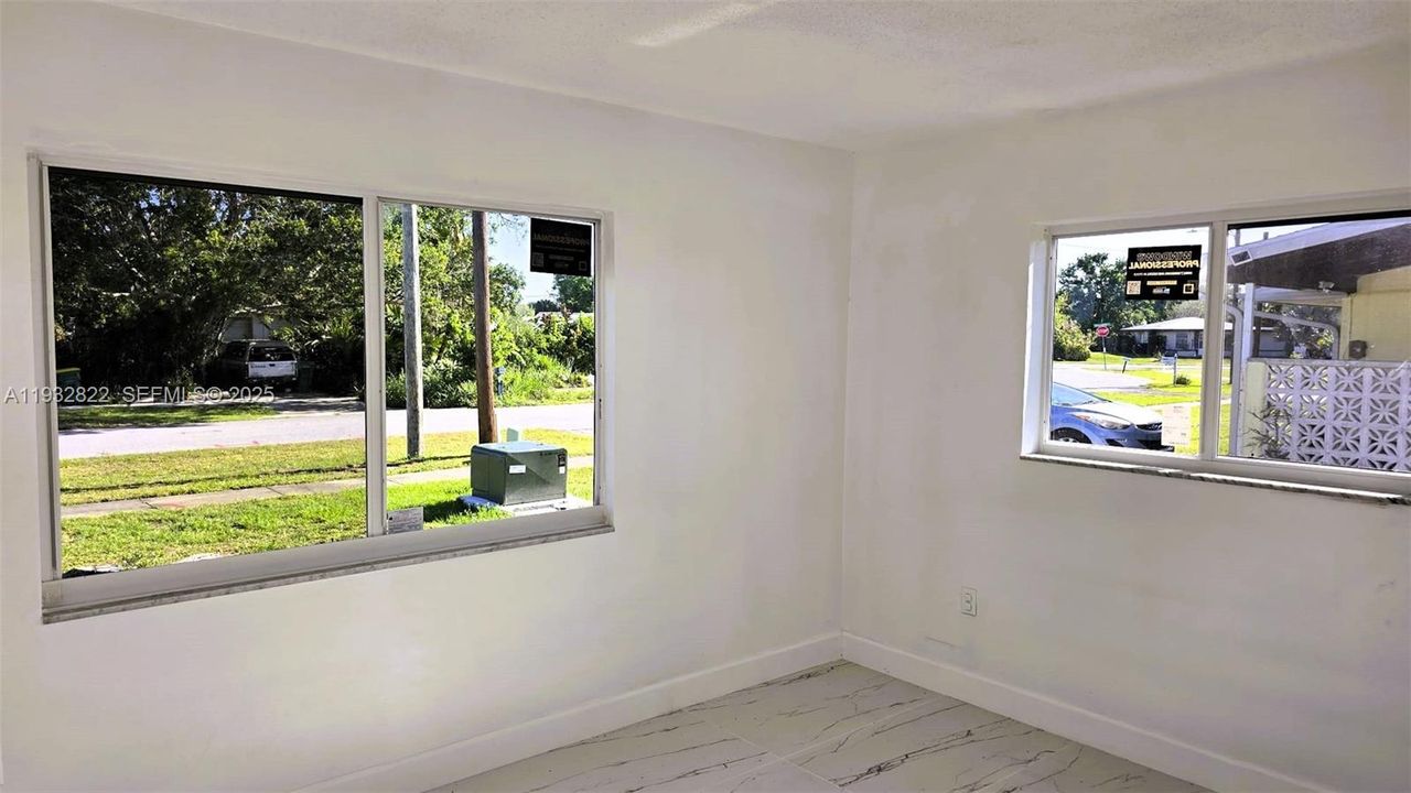 В аренду: $1,500 (2 спален, 1 ванн, 0 Квадратных фут)