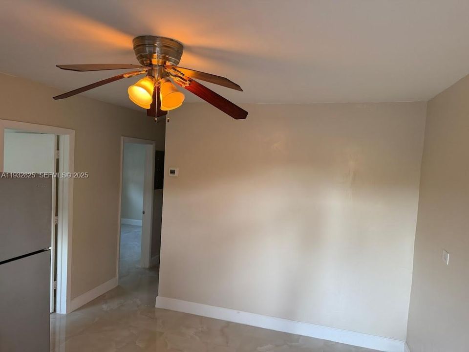 En Renta: $1,750 (2 camas, 1 baños, 1212 Pies cuadrados)