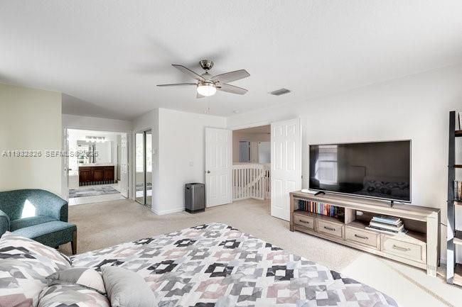 На продажу: $973,000 (6 спален, 4 ванн, 3243 Квадратных фут)