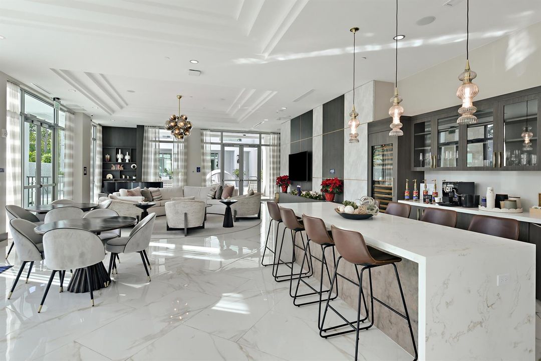 485 E Royal Palm Rd_Joanne Shaer_116
