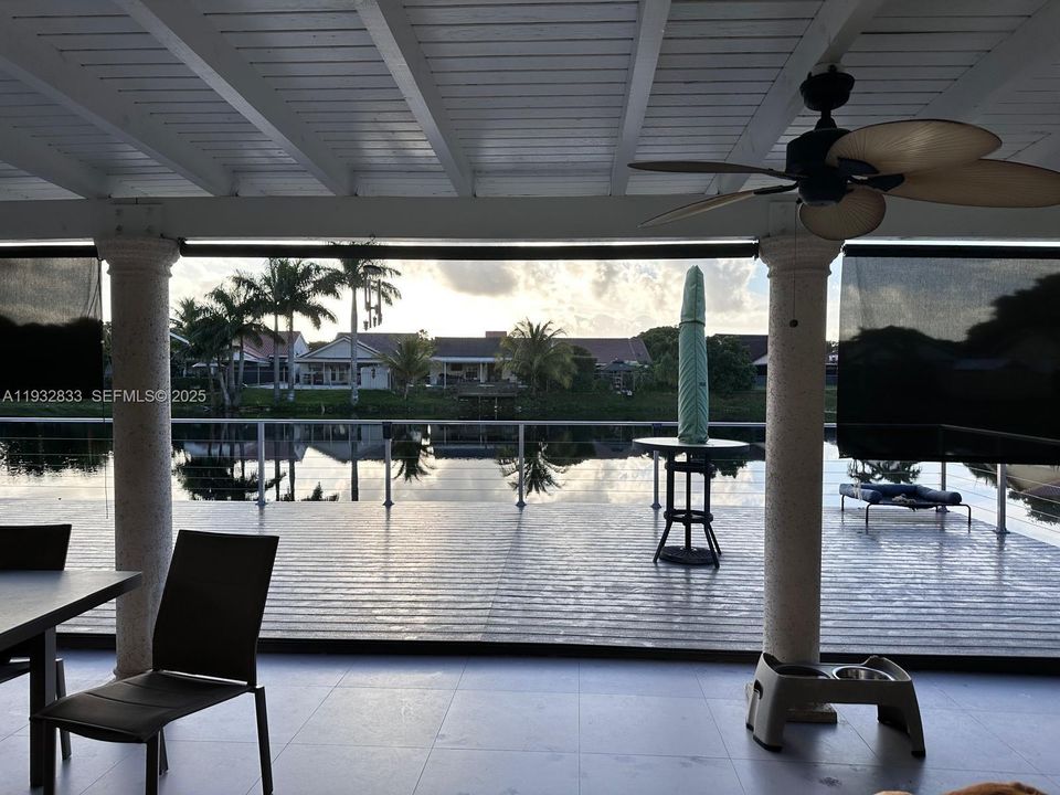 For Rent: $3,500 (4 beds, 2 baths, 1411 Square Feet)