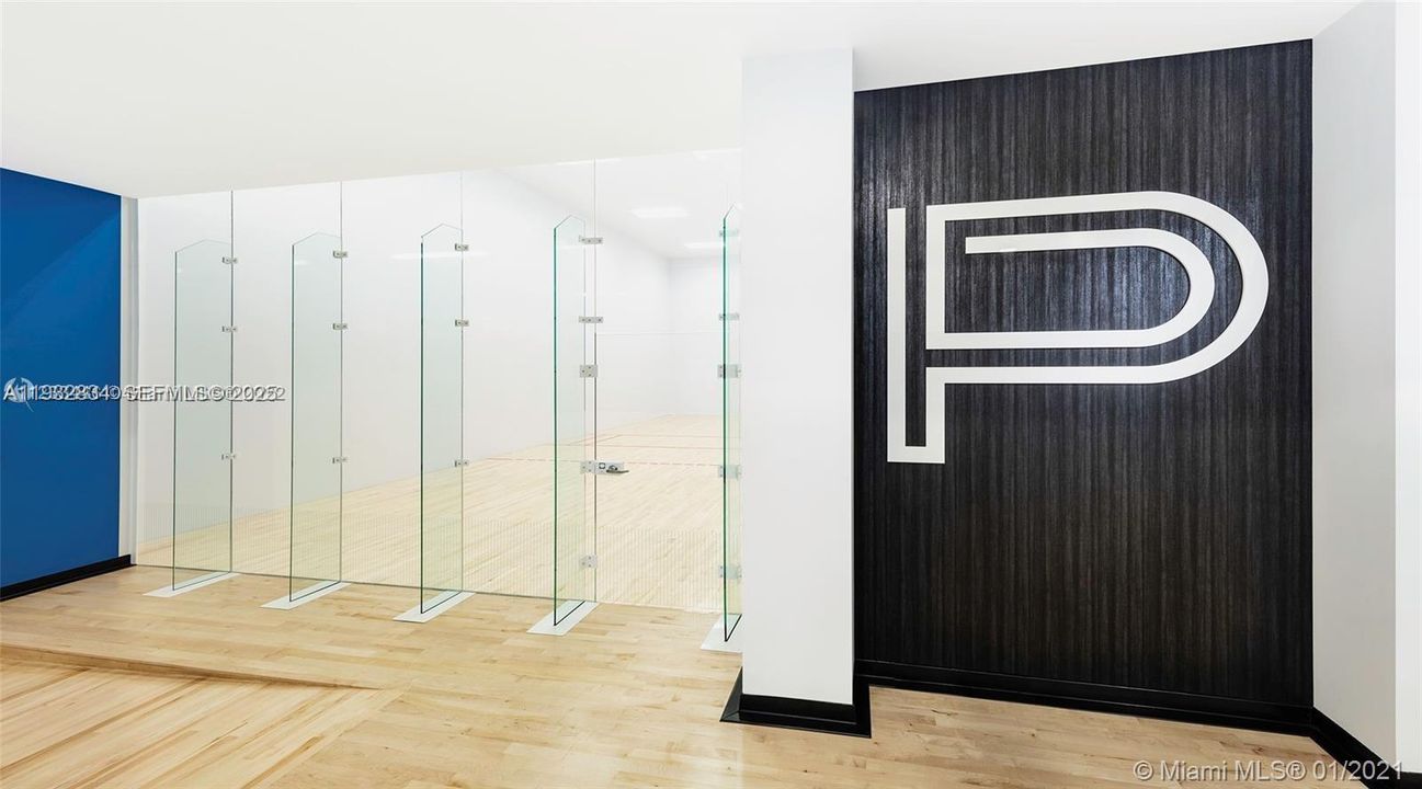 For Sale: $665,000 (2 beds, 2 baths, 1101 Square Feet)