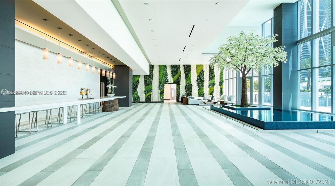 For Sale: $665,000 (2 beds, 2 baths, 1101 Square Feet)