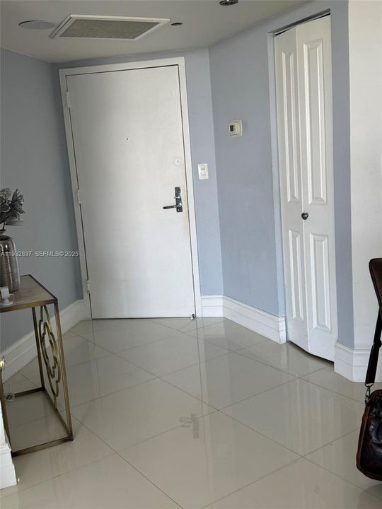 En Renta: $3,290 (2 camas, 2 baños, 1181 Pies cuadrados)