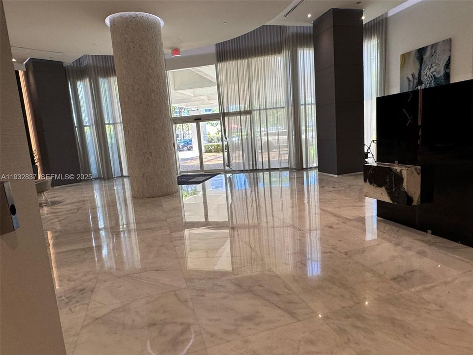 En Renta: $3,290 (2 camas, 2 baños, 1181 Pies cuadrados)