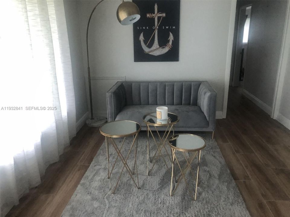 En Renta: $2,950 (2 camas, 1 baños, 1478 Pies cuadrados)