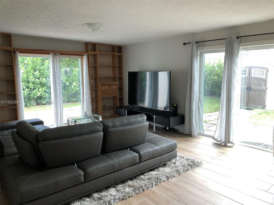 En Renta: $2,950 (2 camas, 1 baños, 1478 Pies cuadrados)