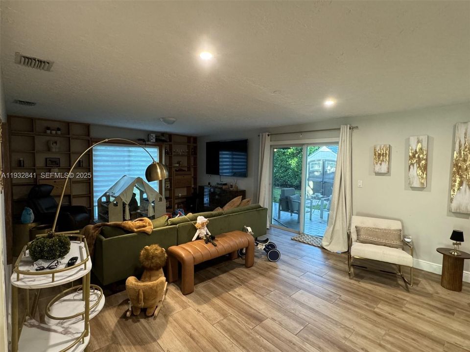 En Renta: $2,950 (2 camas, 1 baños, 1478 Pies cuadrados)