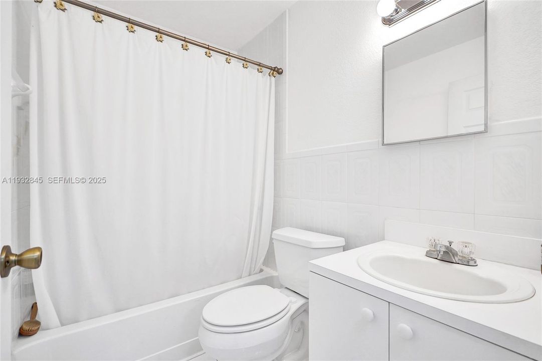 合同活跃: $485,000 (3 贝兹, 2 浴室, 1474 平方英尺)