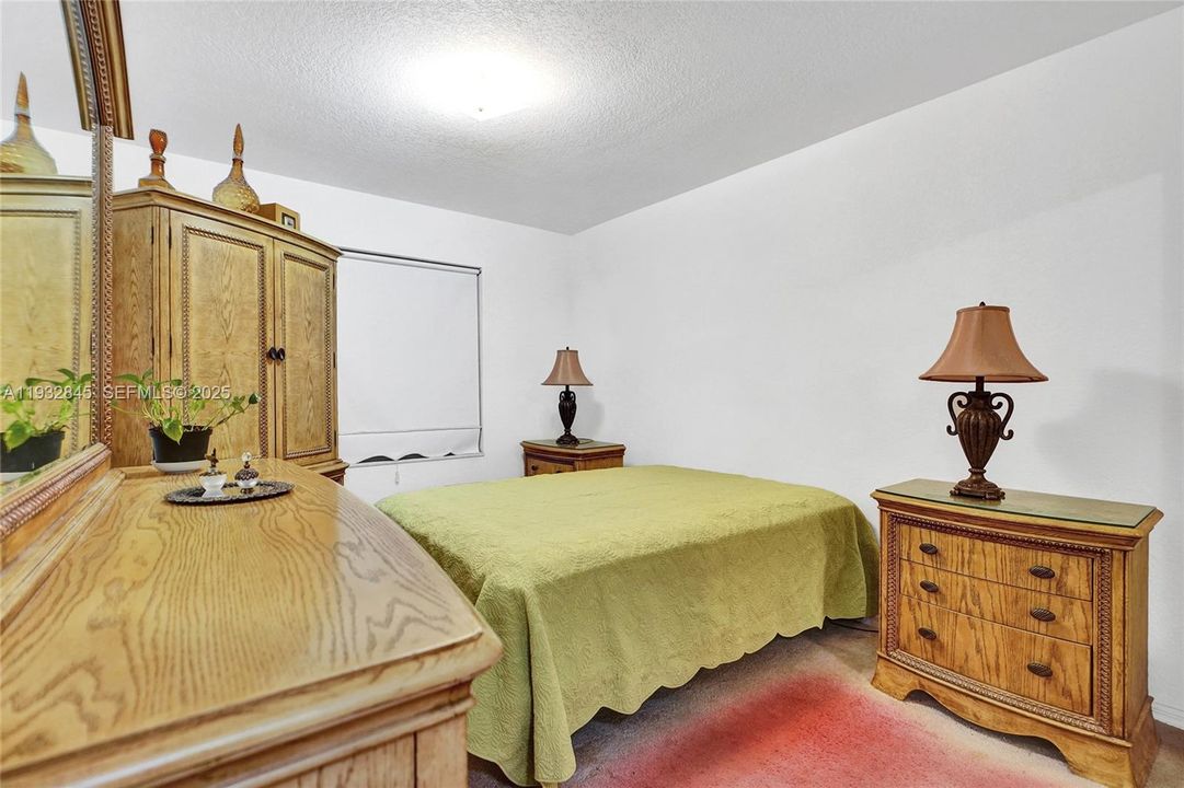 合同活跃: $485,000 (3 贝兹, 2 浴室, 1474 平方英尺)