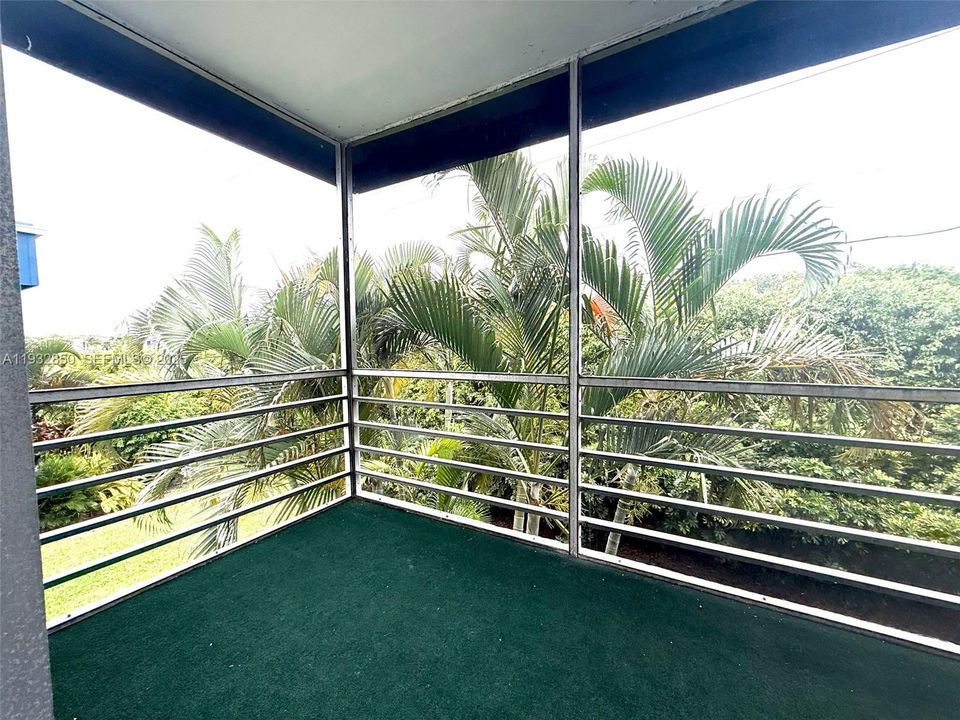 En Venta: $149,500 (2 camas, 2 baños, 907 Pies cuadrados)