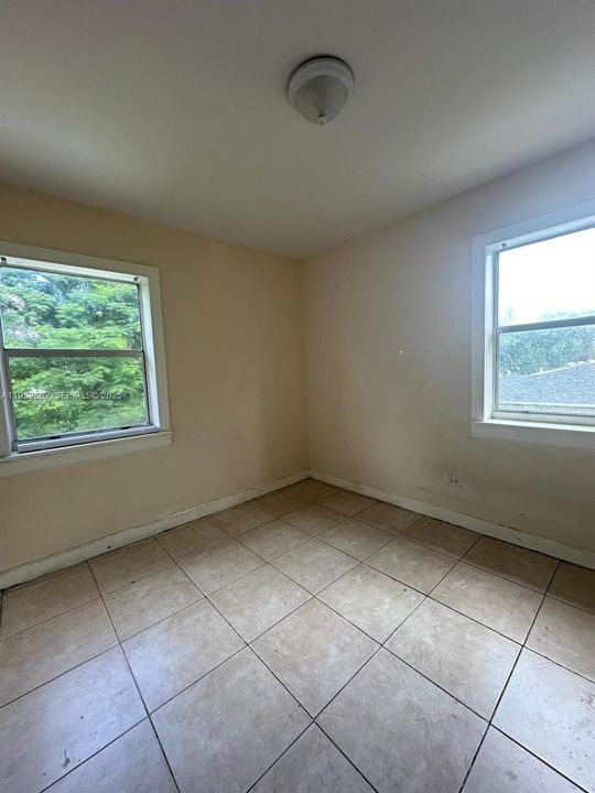 En Renta: $1,850 (2 camas, 1 baños, 1596 Pies cuadrados)