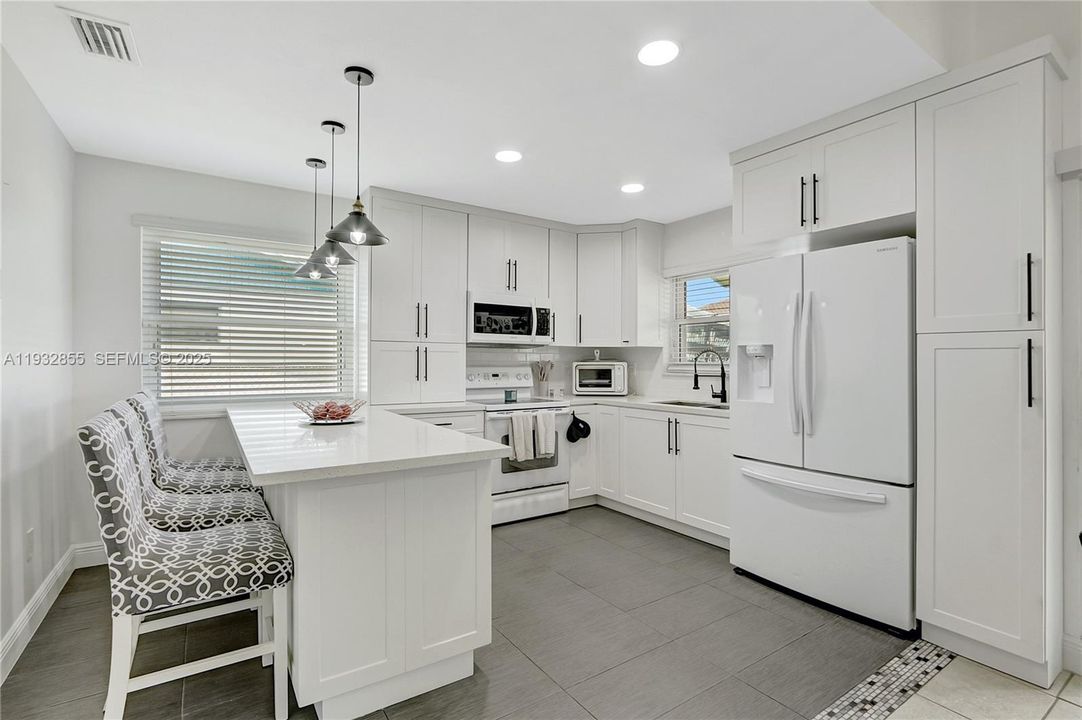 For Sale: $539,900 (4 beds, 2 baths, 1611 Square Feet)