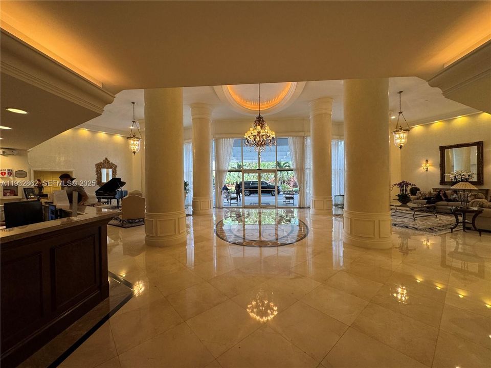 For Rent: $3,800 (2 beds, 2 baths, 1181 Square Feet)