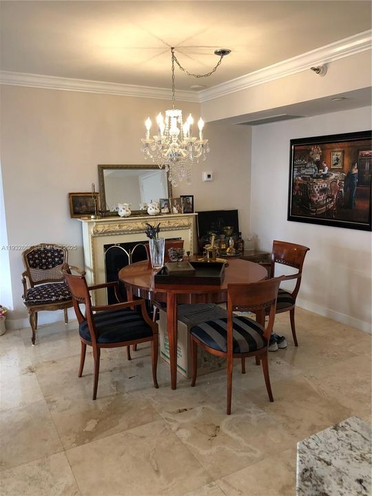 For Rent: $3,800 (2 beds, 2 baths, 1181 Square Feet)