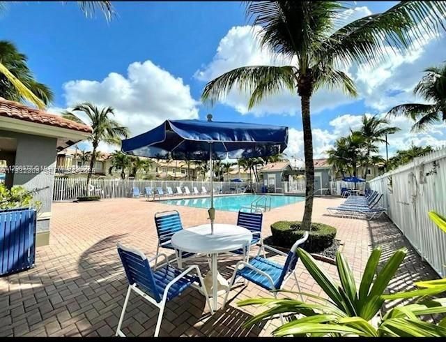 For Rent: $3,500 (3 beds, 3 baths, 1462 Square Feet)