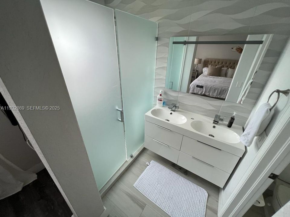 For Rent: $3,500 (3 beds, 3 baths, 1462 Square Feet)