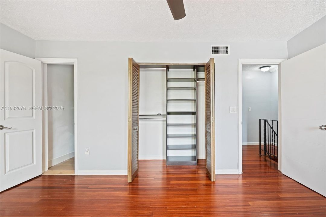 For Rent: $3,400 (3 beds, 2 baths, 1573 Square Feet)