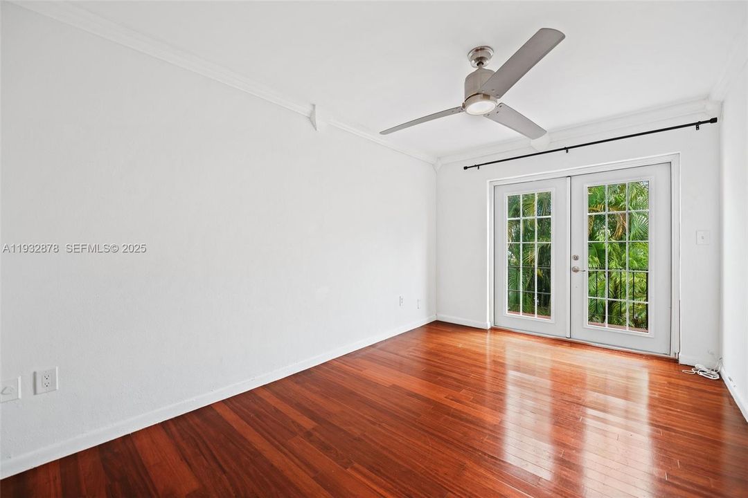 For Rent: $3,400 (3 beds, 2 baths, 1573 Square Feet)