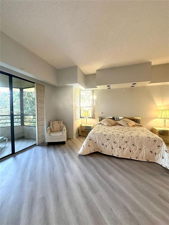 For Rent: $3,200 (3 beds, 3 baths, 1710 Square Feet)