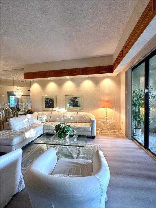 For Rent: $3,200 (3 beds, 3 baths, 1710 Square Feet)