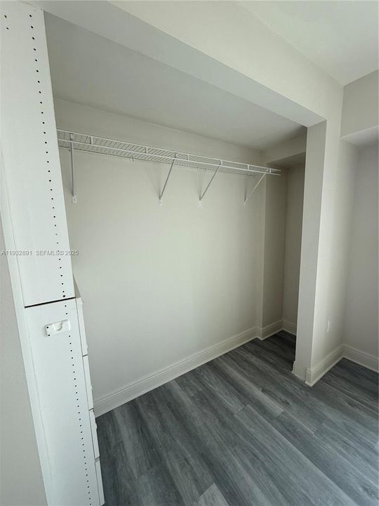 For Rent: $1,900 (0 beds, 1 baths, 500 Square Feet)