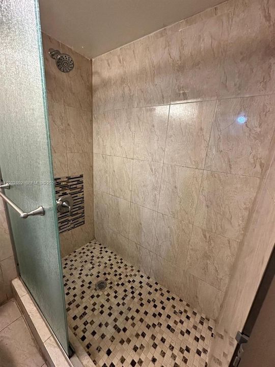 For Rent: $1,400 (0 beds, 1 baths, 500 Square Feet)