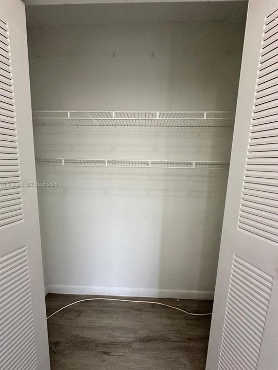 For Rent: $1,400 (0 beds, 1 baths, 500 Square Feet)