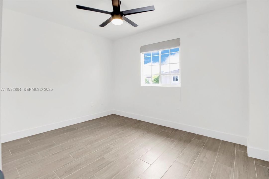 For Rent: $2,700 (2 beds, 2 baths, 1130 Square Feet)