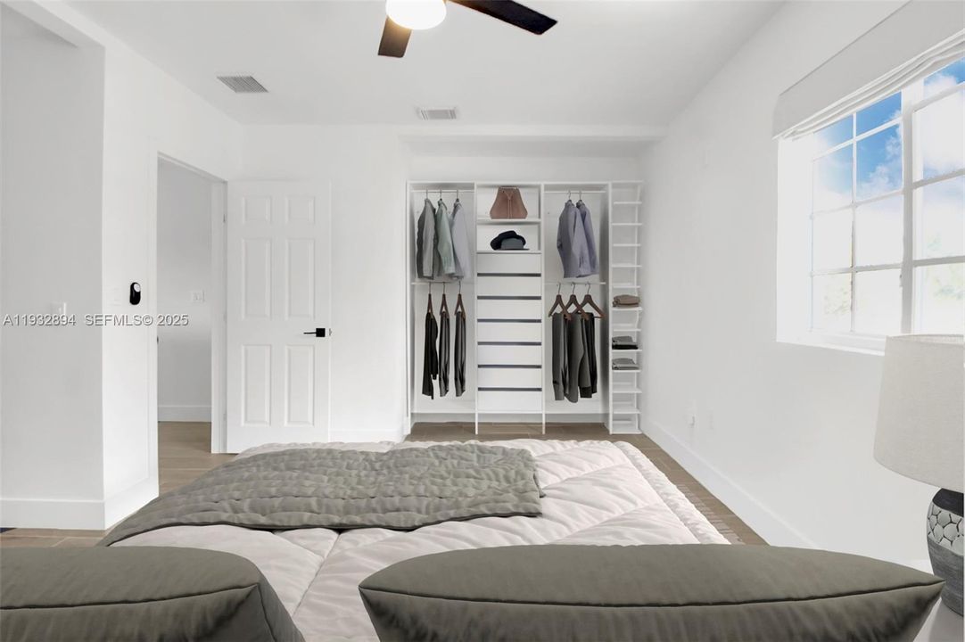 For Rent: $2,700 (2 beds, 2 baths, 1130 Square Feet)