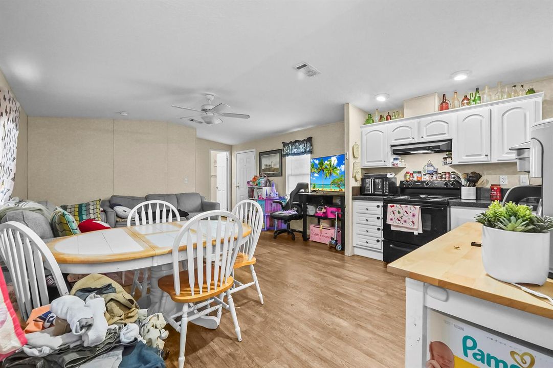 06 Dining room 01