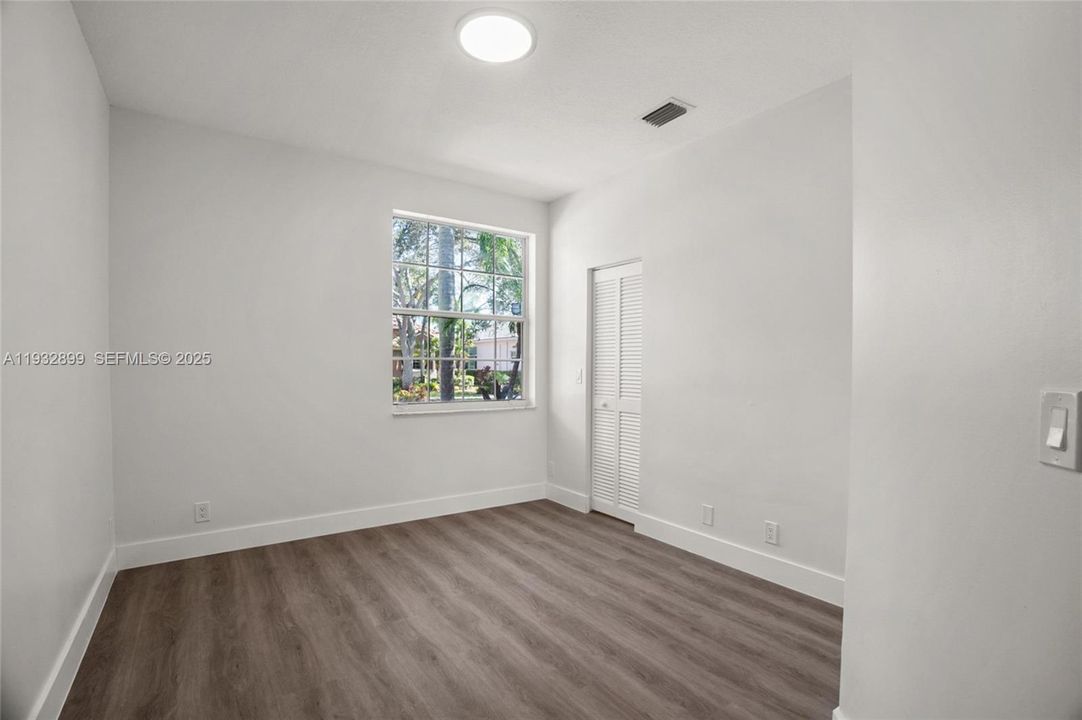 For Rent: $7,000 (5 beds, 2 baths, 2473 Square Feet)