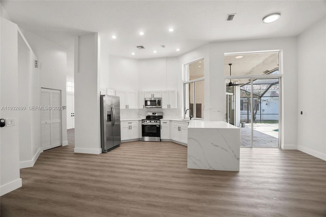 For Rent: $7,000 (5 beds, 2 baths, 2473 Square Feet)