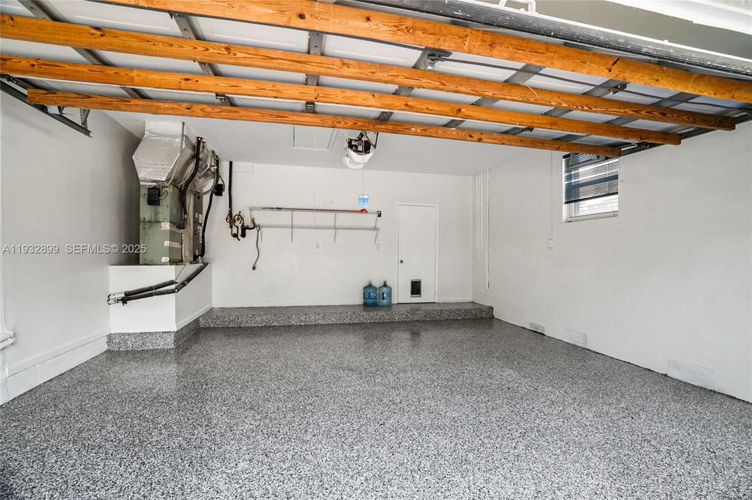 For Rent: $7,000 (5 beds, 2 baths, 2473 Square Feet)