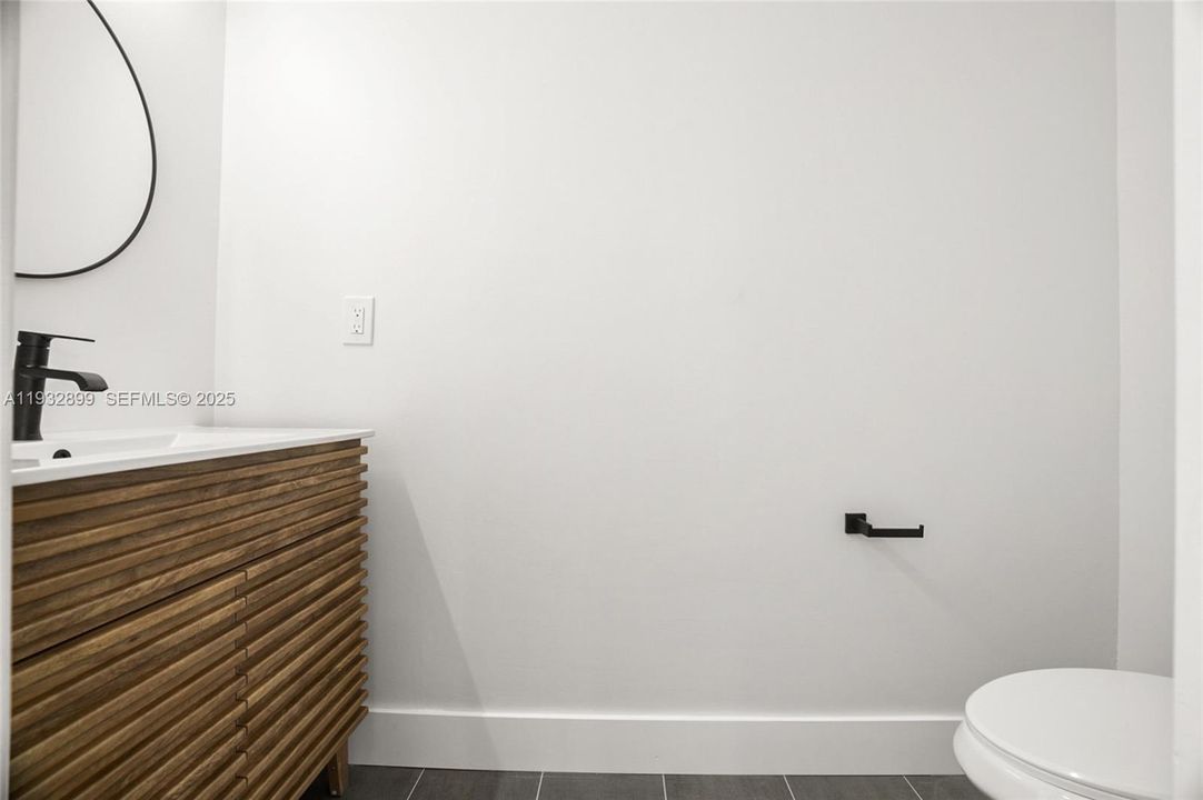 For Rent: $7,000 (5 beds, 2 baths, 2473 Square Feet)