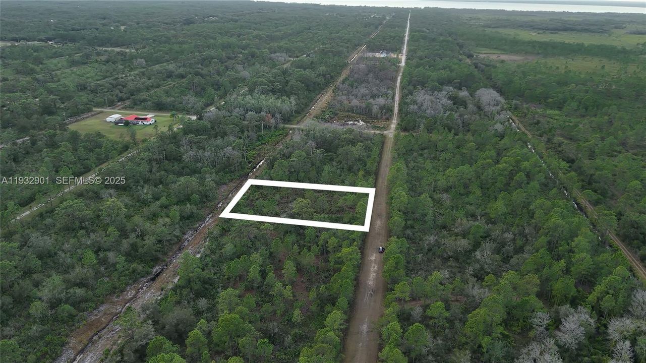 待售: $20,000 (0.50 acres)