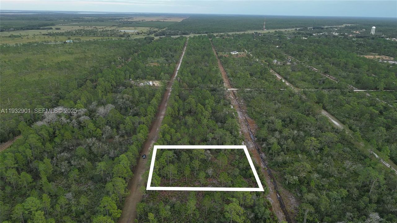 待售: $20,000 (0.50 acres)