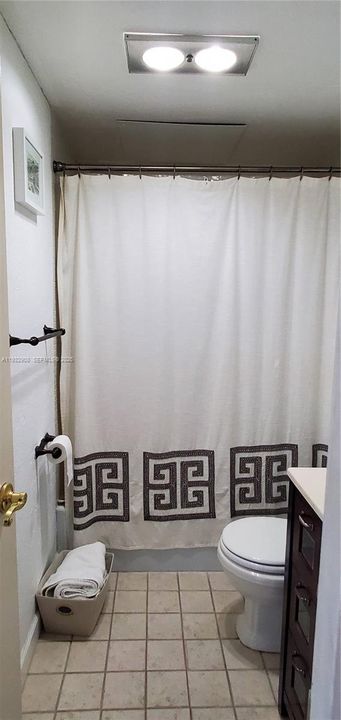 出租: $1,650 (0 贝兹, 1 浴室, 514 平方英尺)