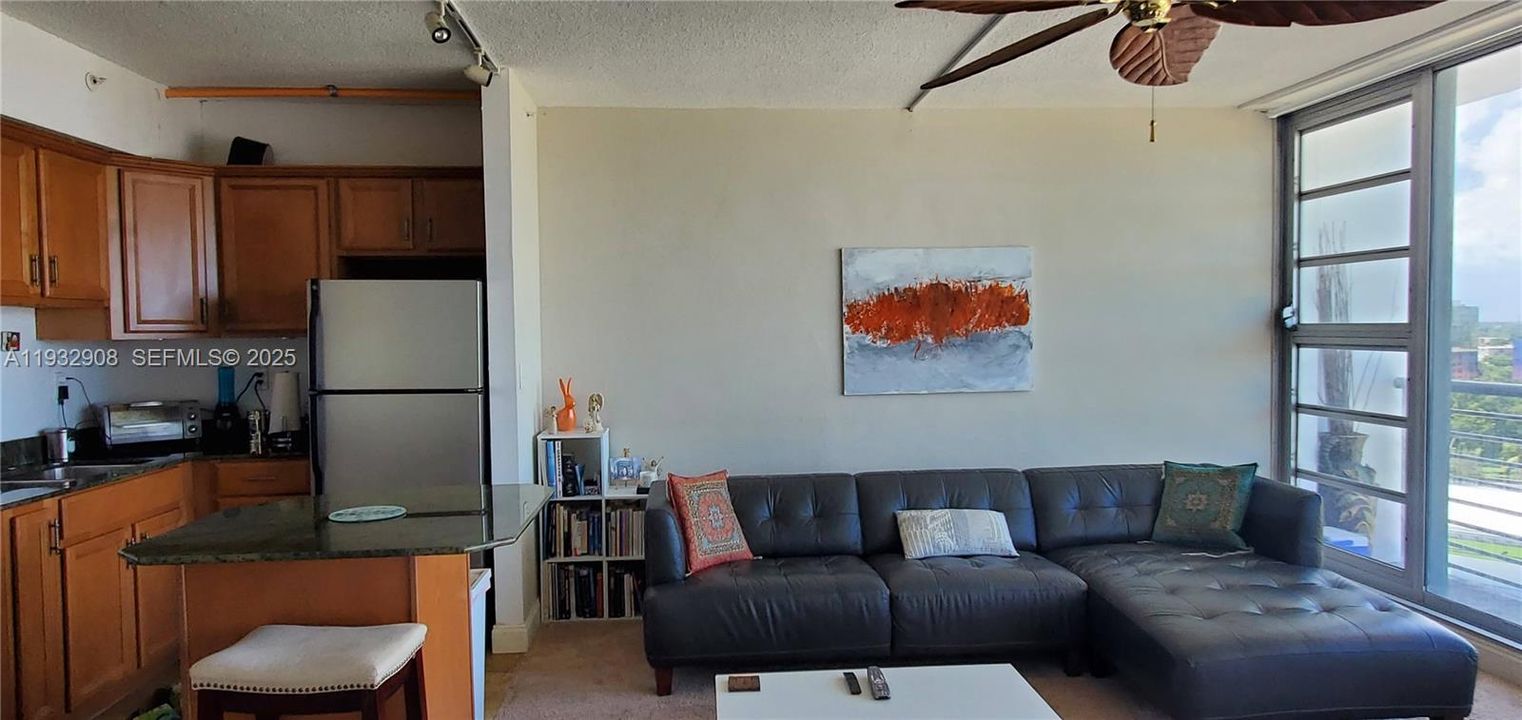 出租: $1,650 (0 贝兹, 1 浴室, 514 平方英尺)